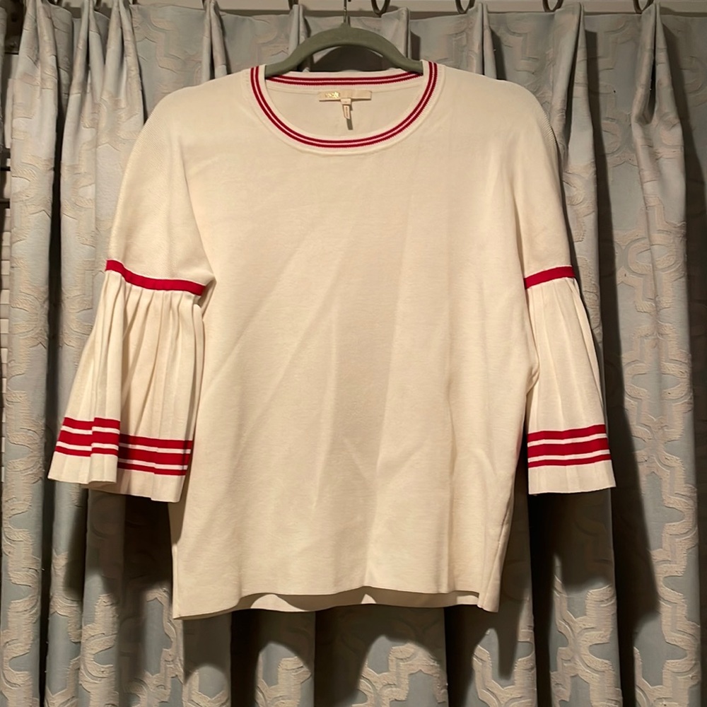 Maje white flattering short sleeve blouse